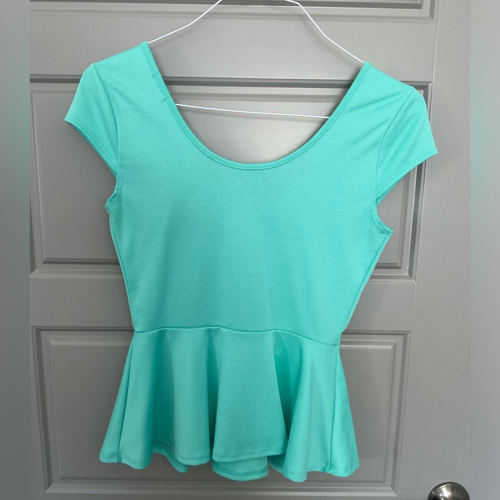 Aqua Short Sleeve Peplum Top. Bow in Back.